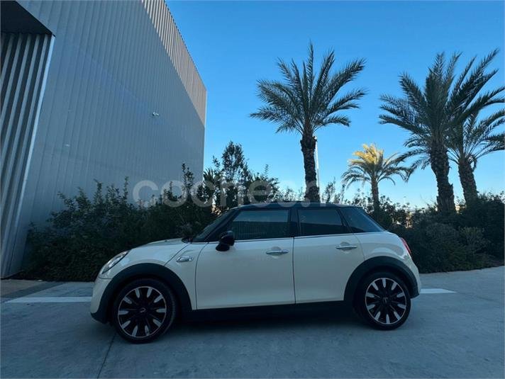 MINI Cooper SD 5 PUERTAS automatico