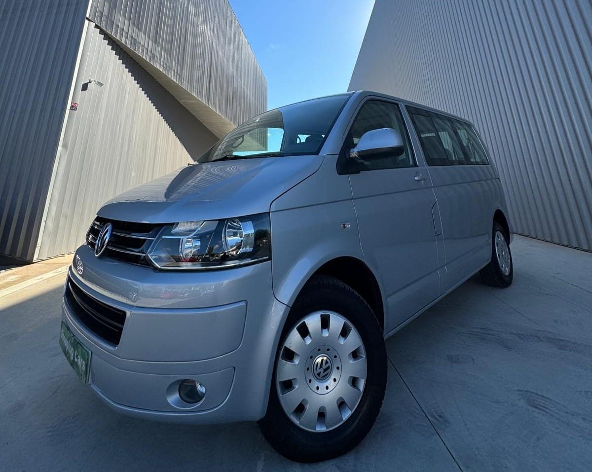VOLKSWAGEN Caravelle Largo 2.0 TDI Comfortline