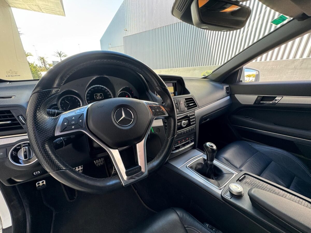 MERCEDES-BENZ Clase E  E 220 CDI CABRIO AVANTGARDE