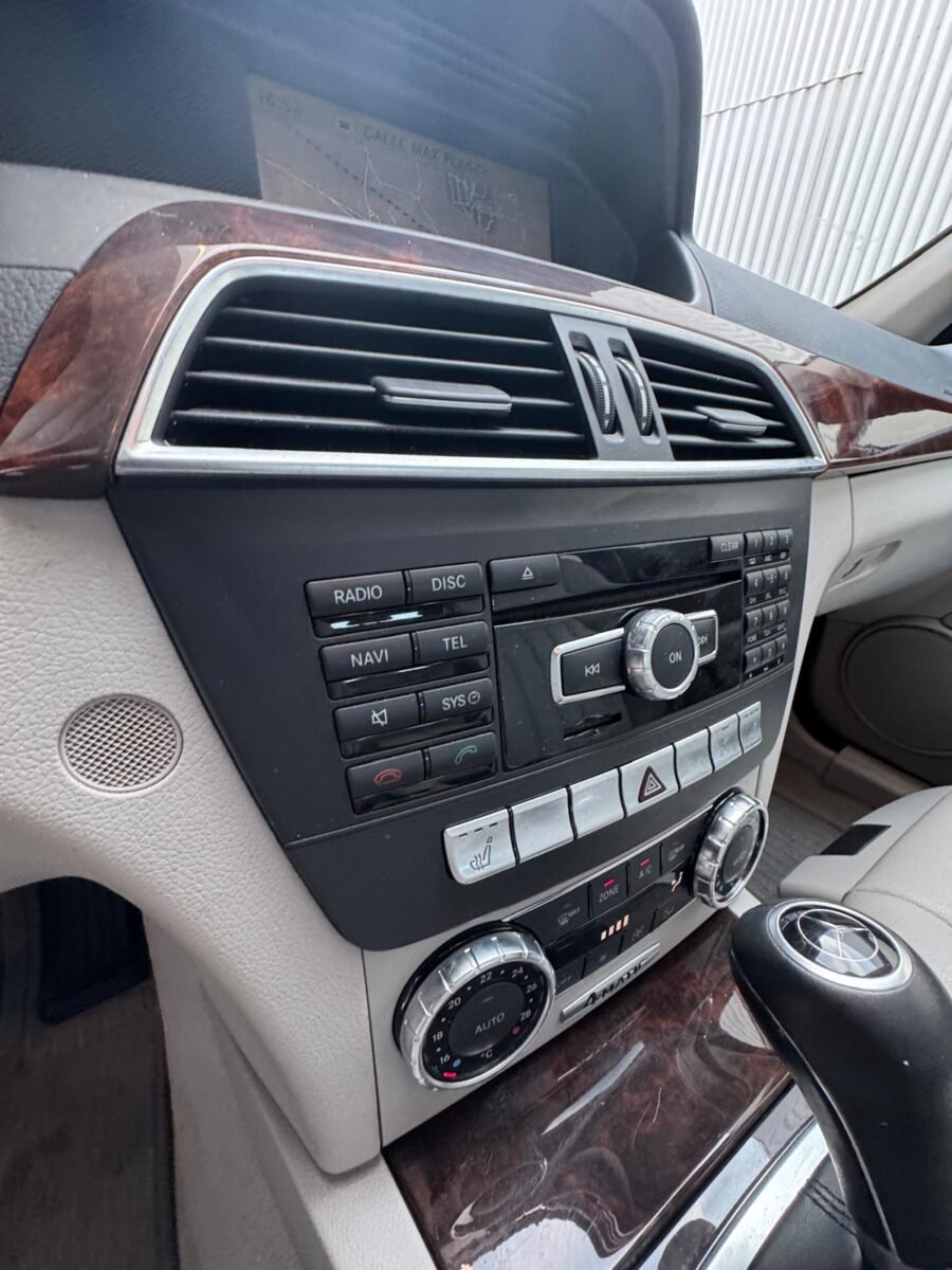 MERCEDES-BENZ C C 300 CDI 4 MATIC ELEGANCE V6