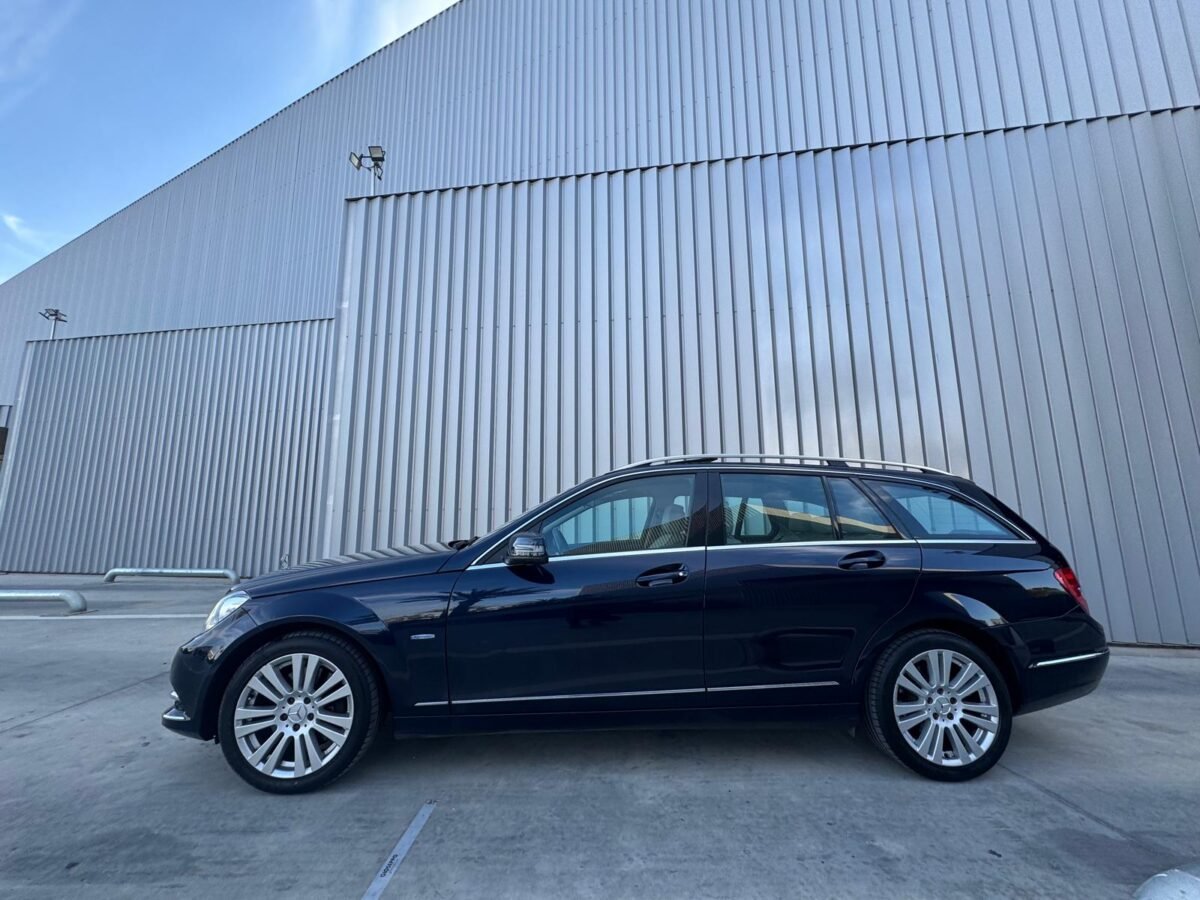 MERCEDES-BENZ C C 300 CDI 4 MATIC ELEGANCE V6