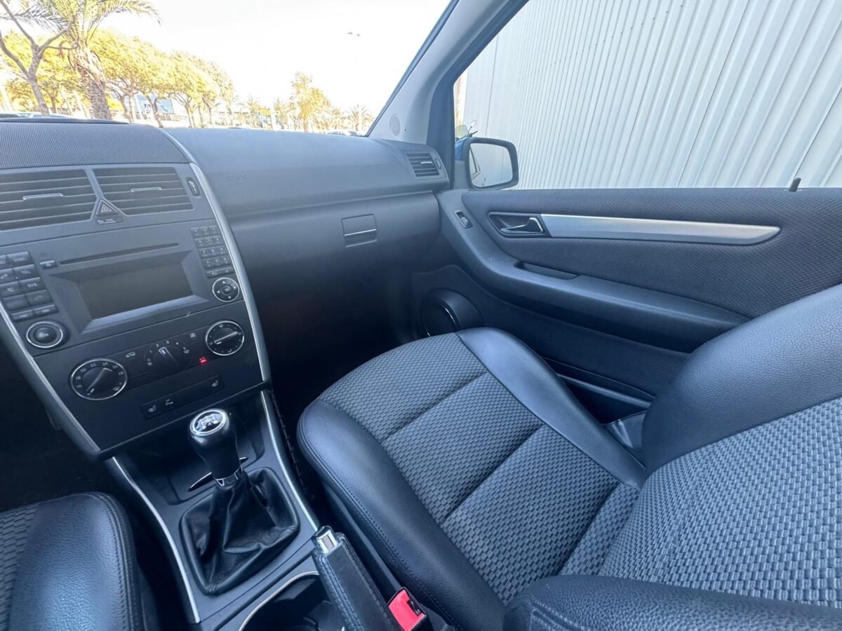 MERCEDES-BENZ CLASE A 160 CDI 2.0cc Avantgarde
