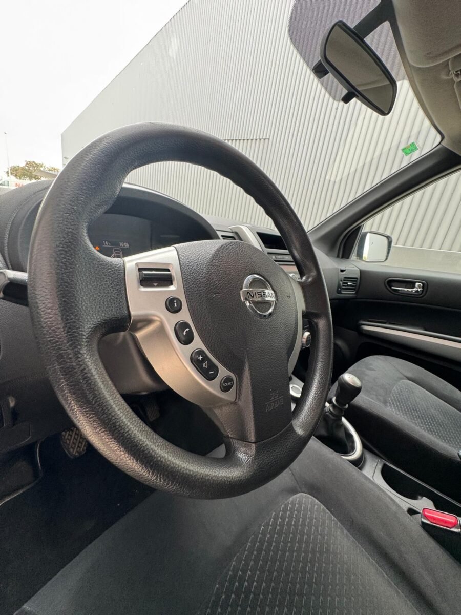NISSAN X-TRAIL 2.0 DCI 4X4 LE