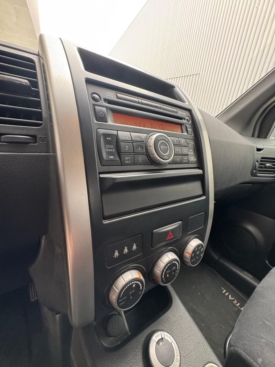 NISSAN X-TRAIL 2.0 DCI 4X4 LE