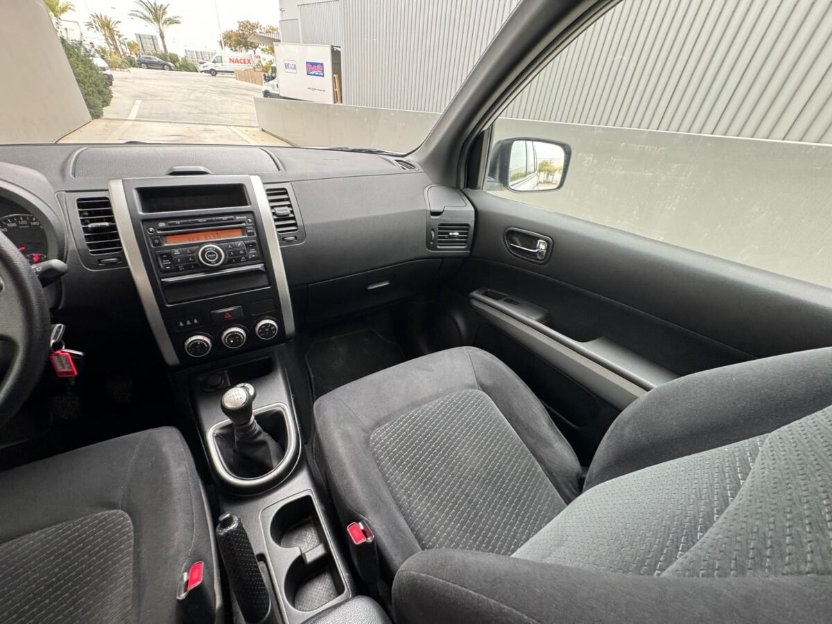 NISSAN X-TRAIL 2.0 DCI 4X4 LE