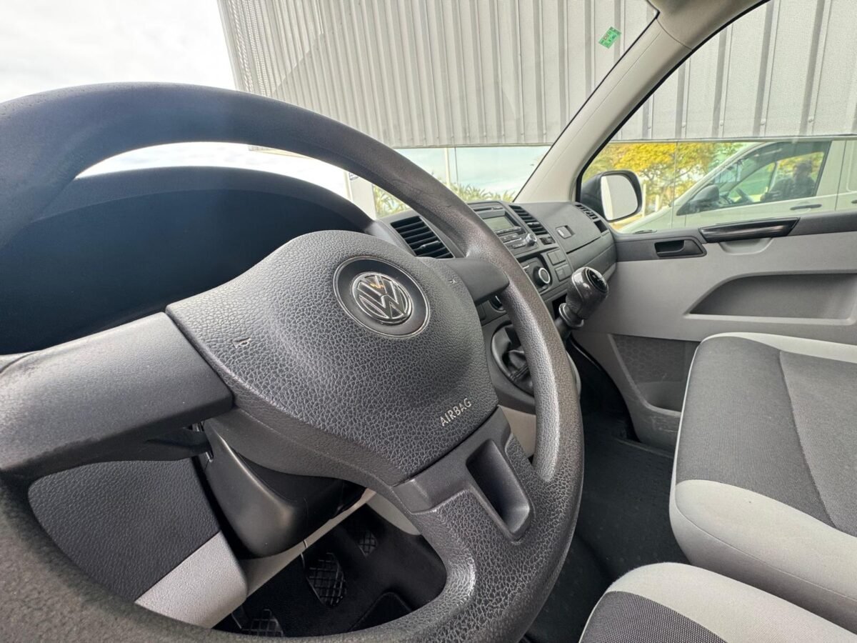 VOLKSWAGEN TRANSPORTER KOMBI PRO CORTO 2.0 TDI