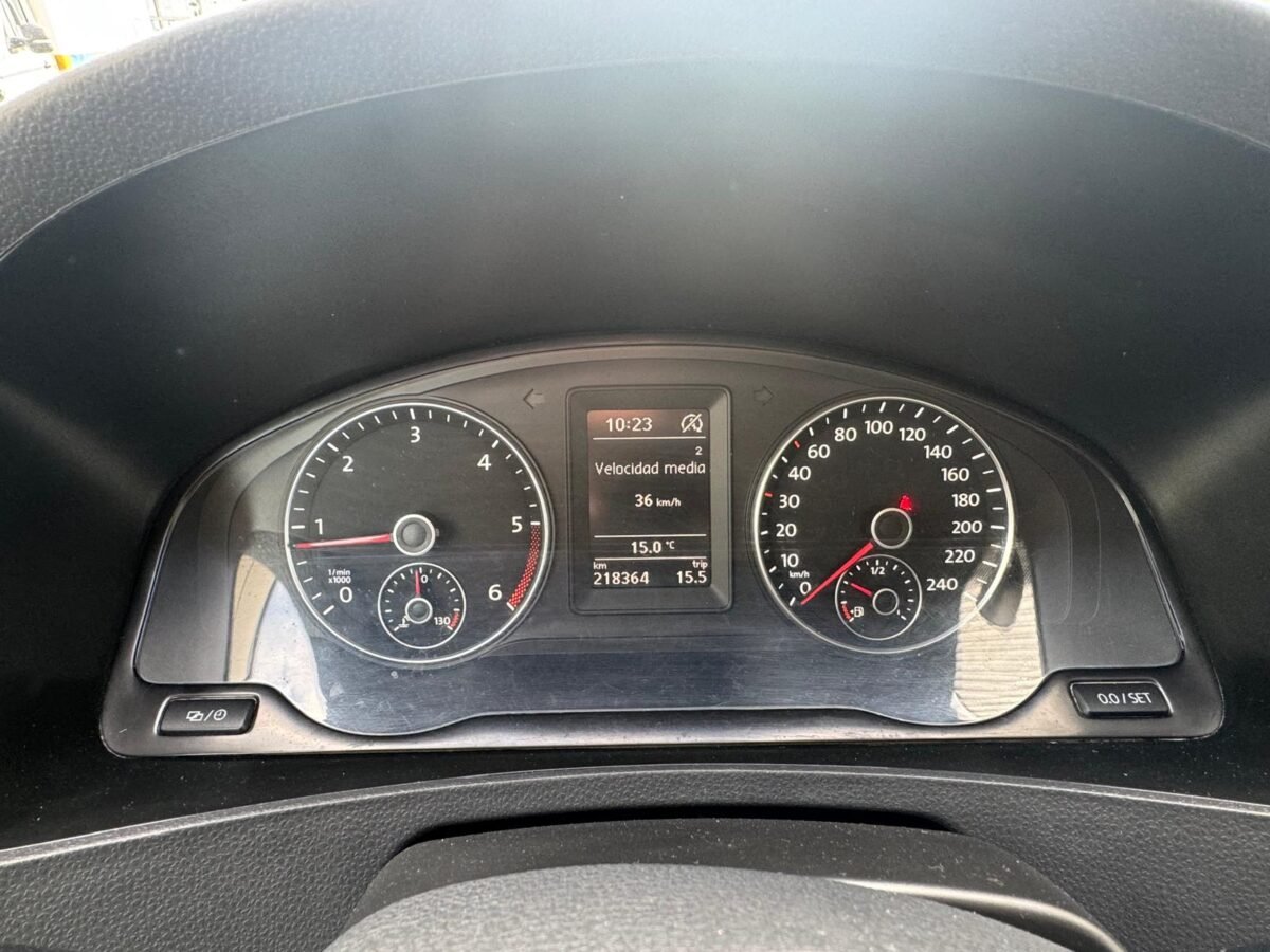 VOLKSWAGEN TRANSPORTER KOMBI PRO CORTO 2.0 TDI
