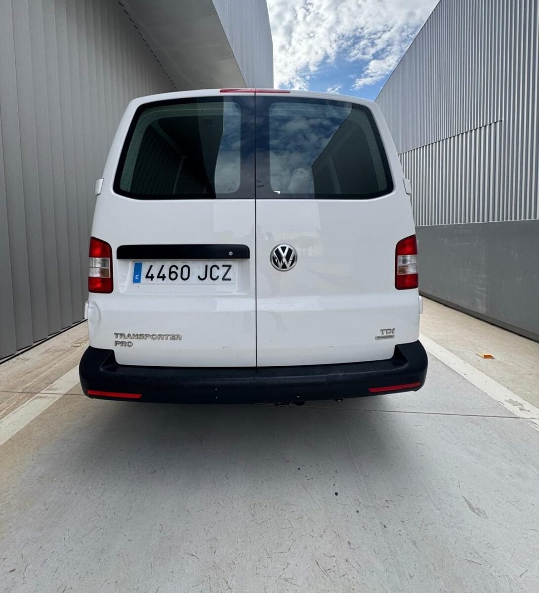 VOLKSWAGEN TRANSPORTER KOMBI PRO CORTO 2.0 TDI