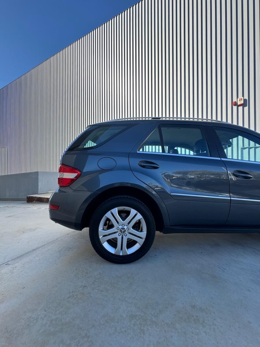 MERCEDES-BENZ ML 300 cdi 3.0c 4 Matic