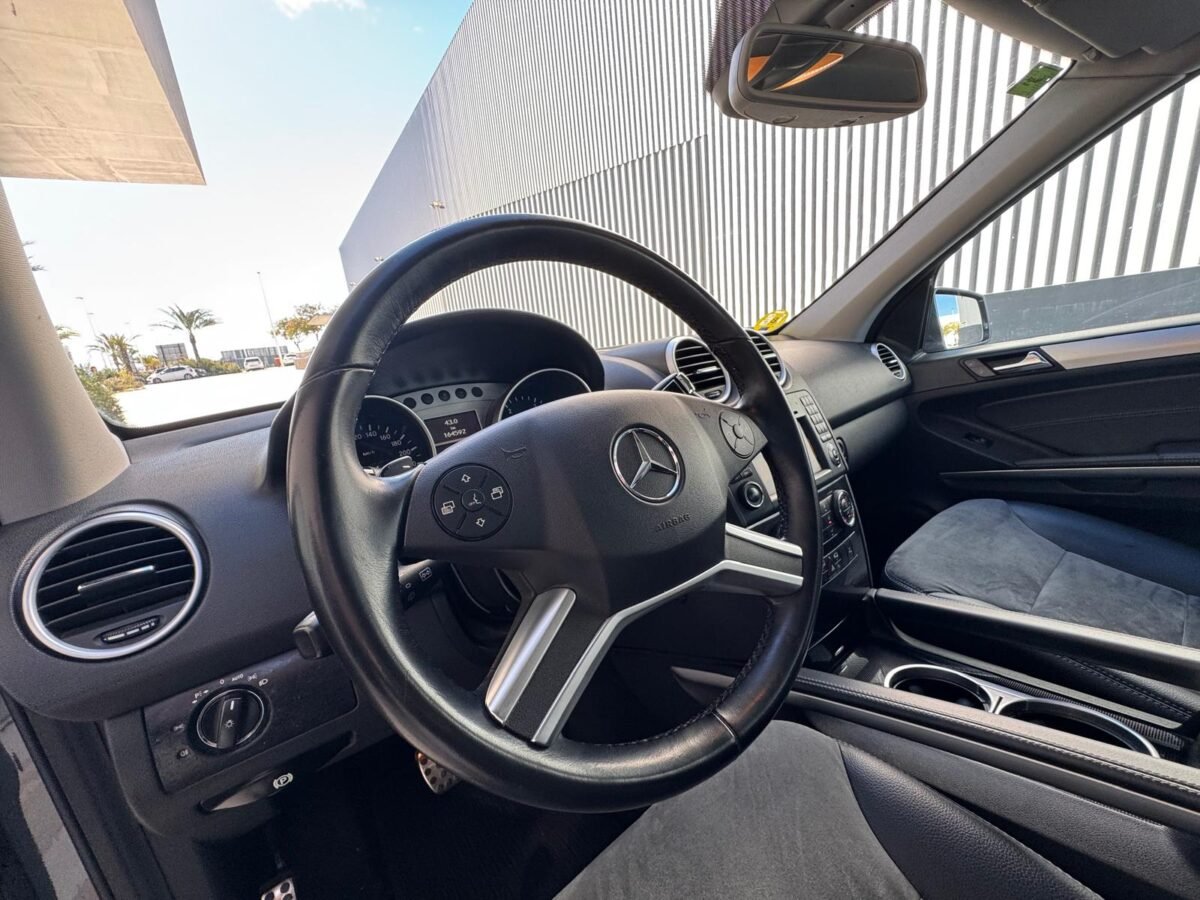 MERCEDES-BENZ ML 300 cdi 3.0c 4 Matic