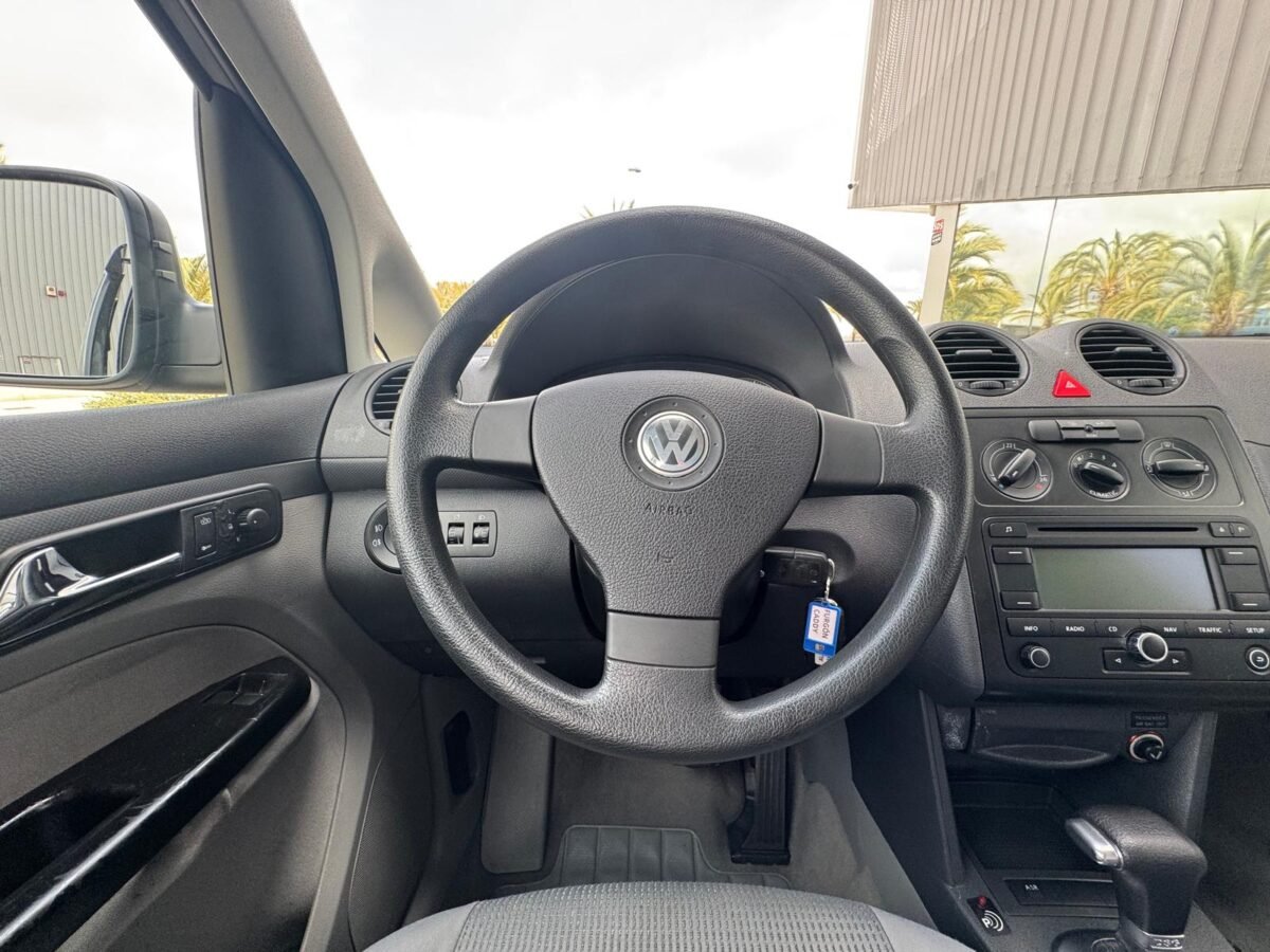 VOLKSWAGEN Caddy 1.9 TDI DSG Kombi Life 7 plazas