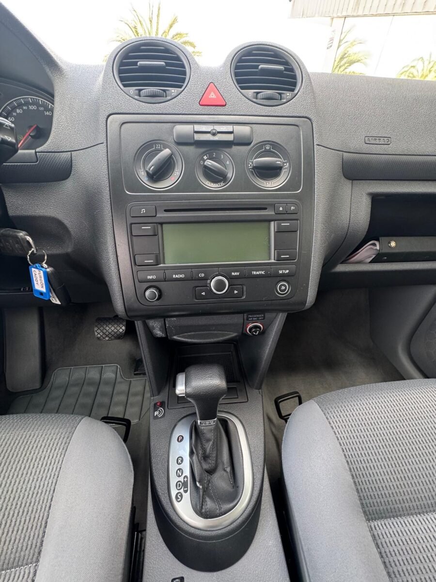 VOLKSWAGEN Caddy 1.9 TDI DSG Kombi Life 7 plazas