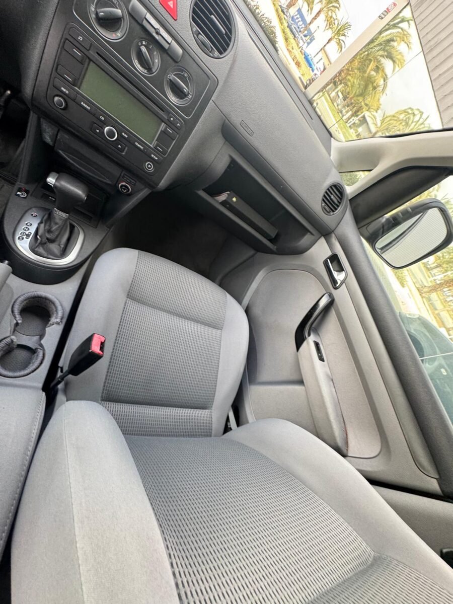 VOLKSWAGEN Caddy 1.9 TDI DSG Kombi Life 7 plazas