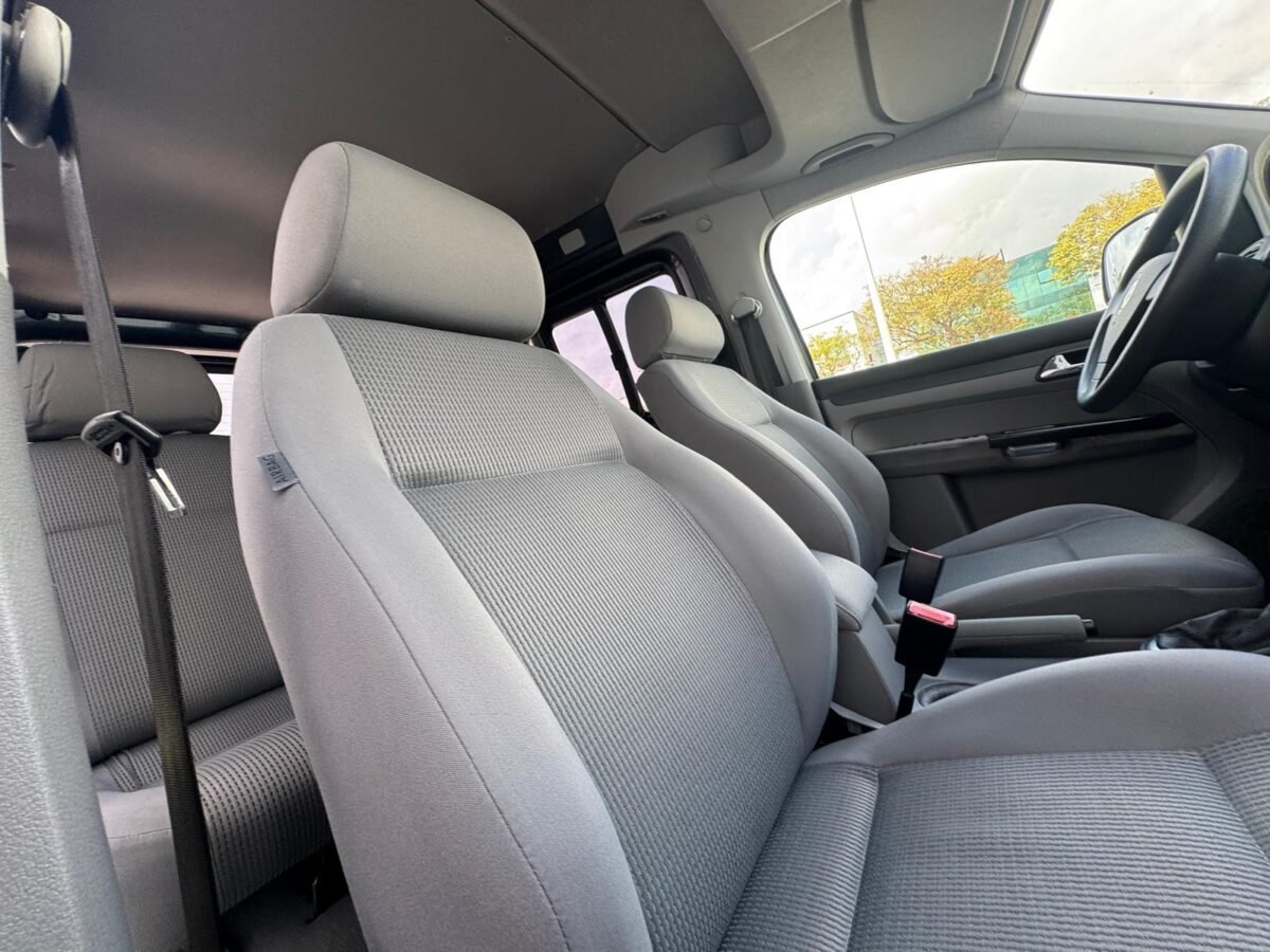 VOLKSWAGEN Caddy 1.9 TDI DSG Kombi Life 7 plazas