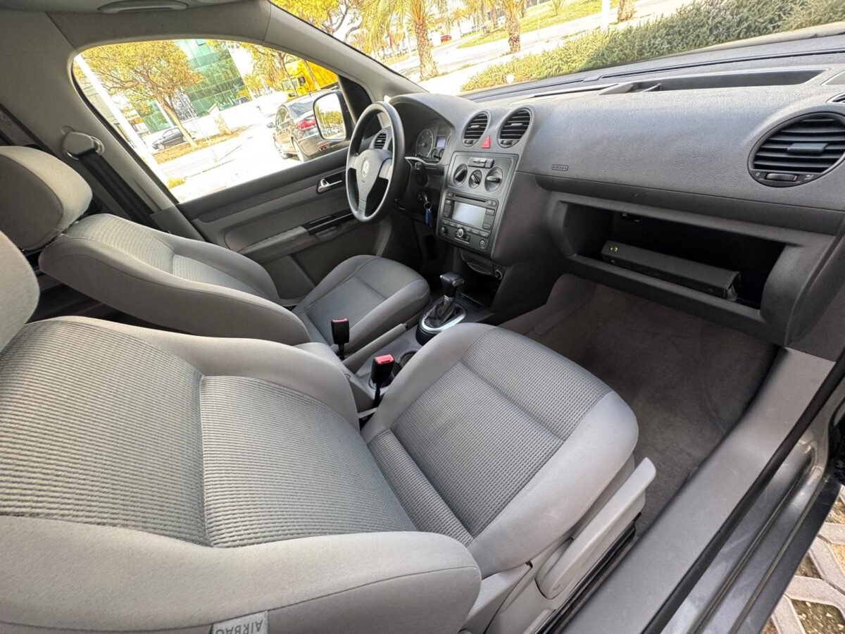 VOLKSWAGEN Caddy 1.9 TDI DSG Kombi Life 7 plazas