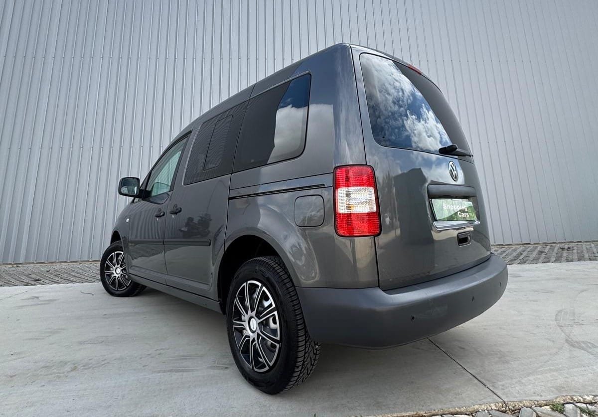 VOLKSWAGEN Caddy 1.9 TDI DSG Kombi Life 7 plazas