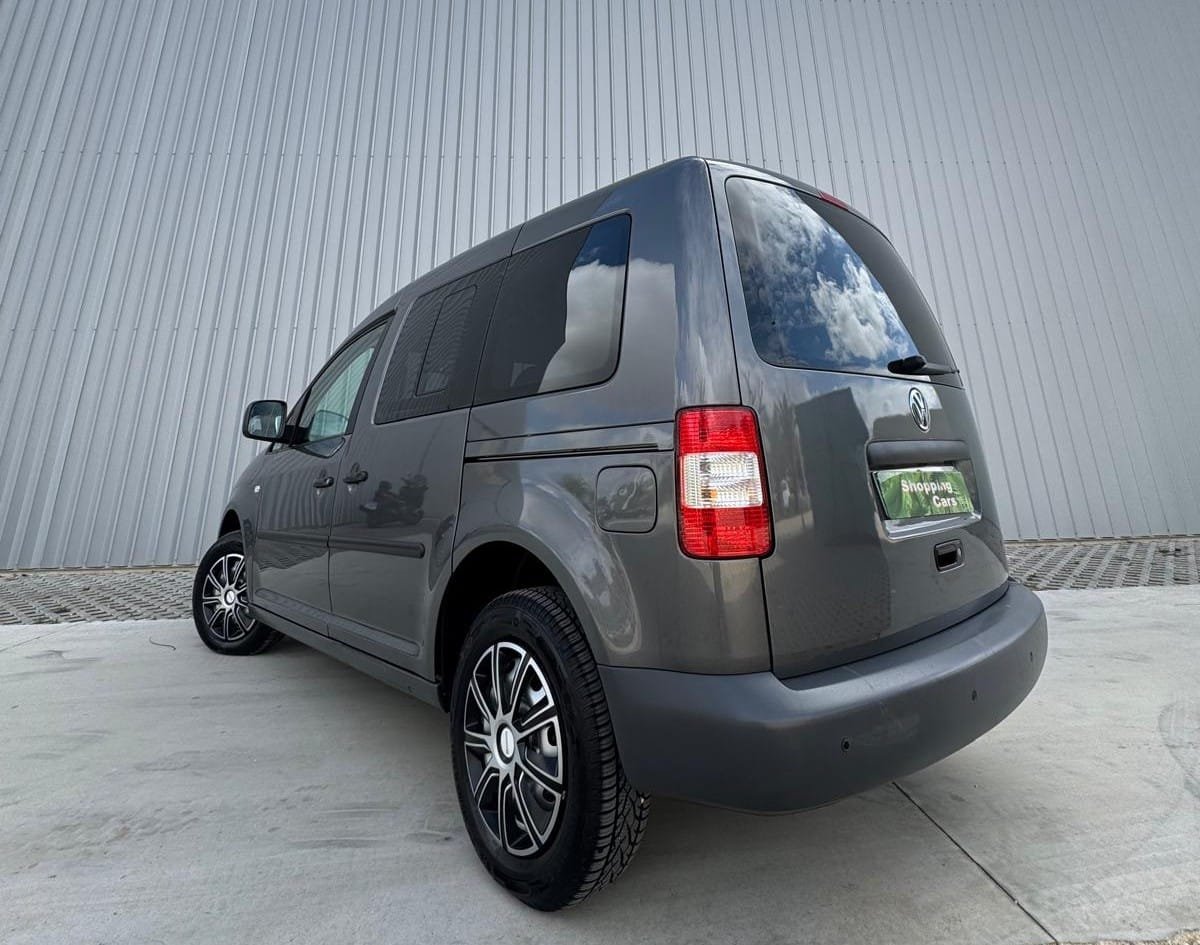 VOLKSWAGEN Caddy 1.9 TDI DSG Kombi Life 7 plazas