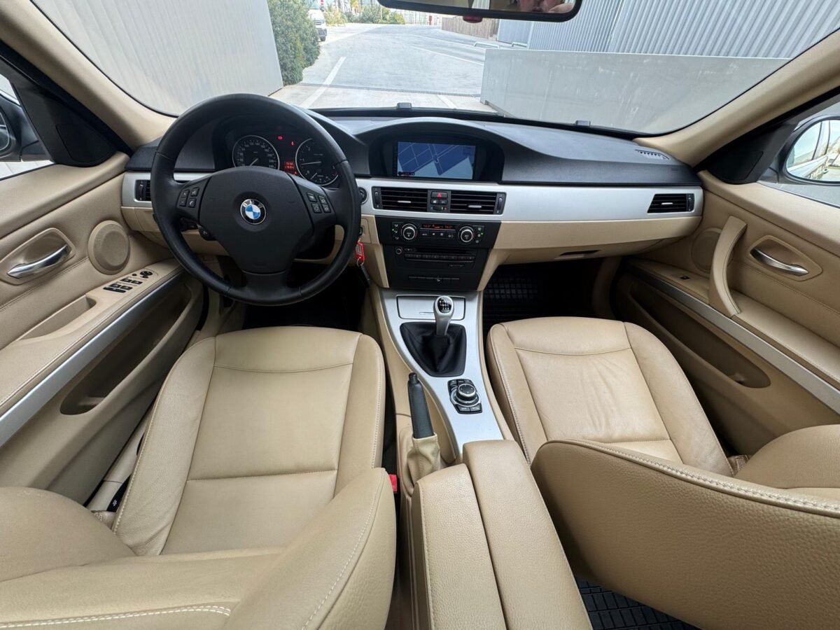 BMW Serie 3 330d x drive touring 