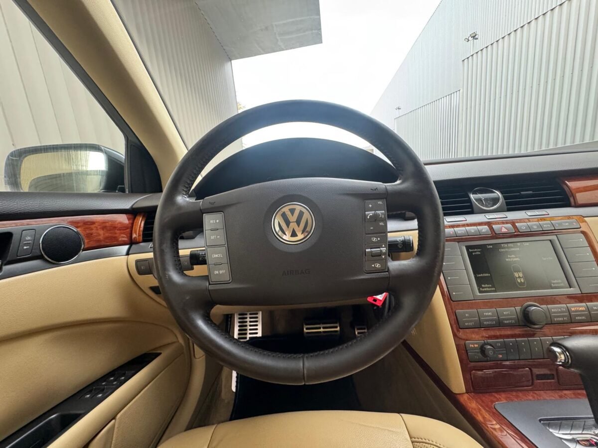 VOLKSWAGEN PHAETON 3.0 TDI V6 