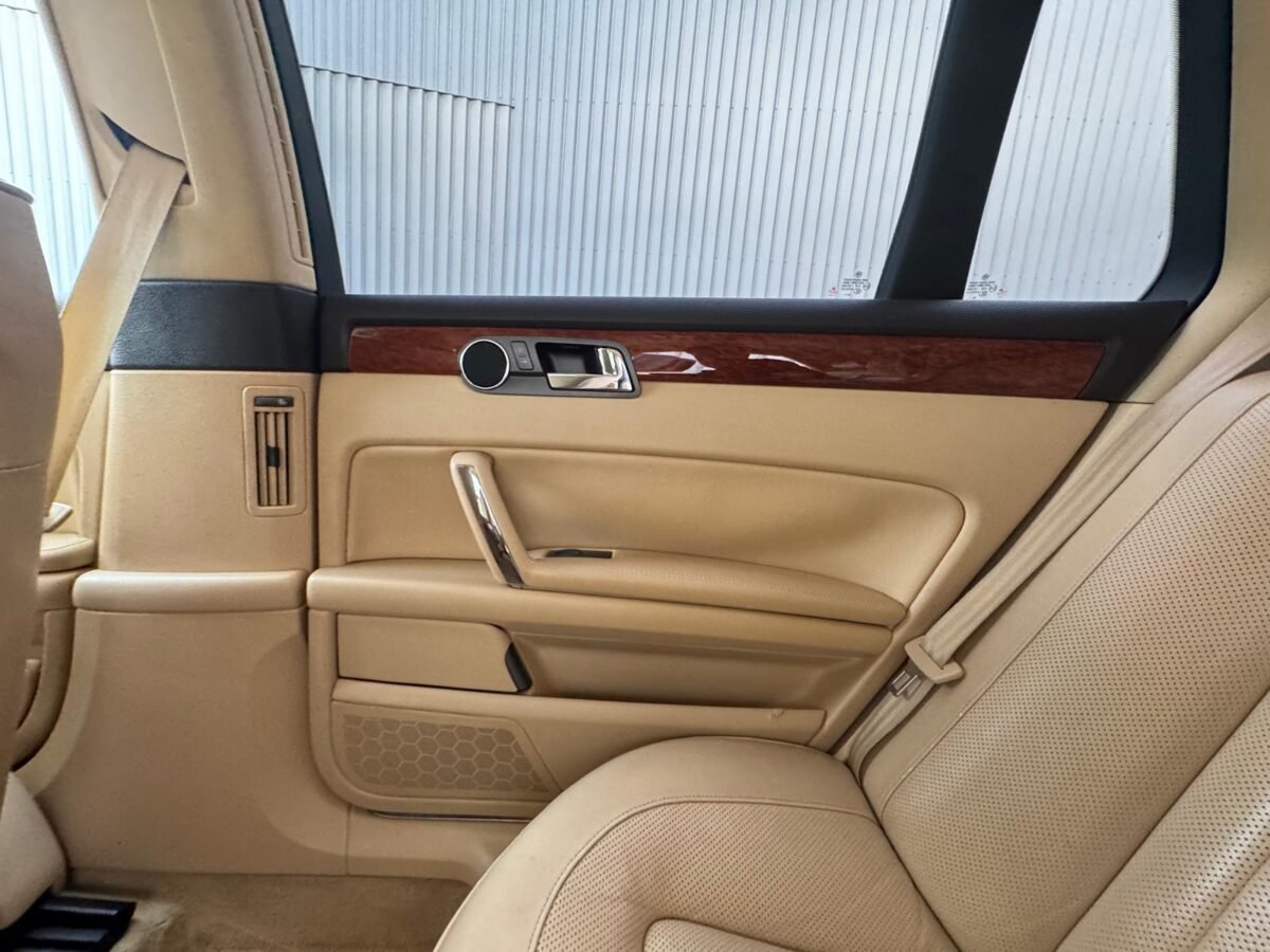VOLKSWAGEN PHAETON 3.0 TDI V6 
