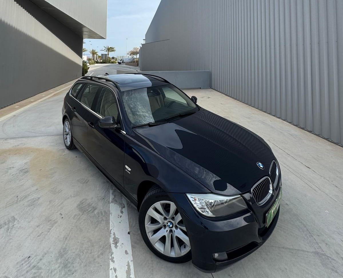 BMW Serie 3 330d x drive touring 