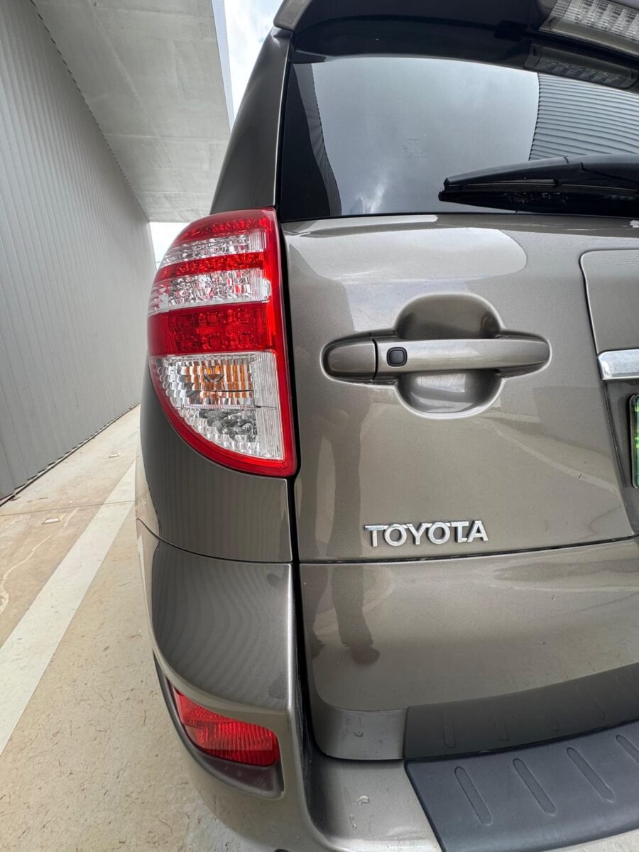 TOYOTA RAV 4 2.0 Life 4x4