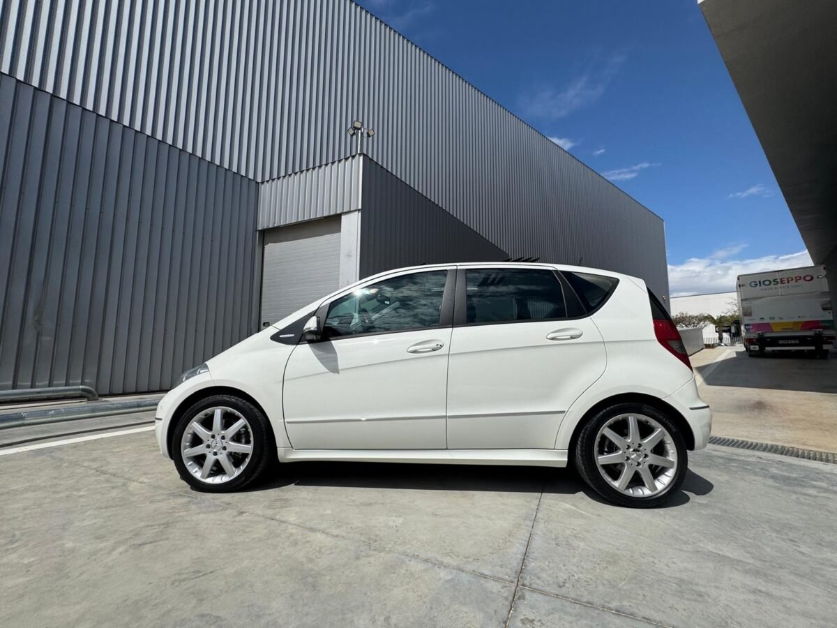 MERCEDES-BENZ CLASE A 200 cdi  avantgarde