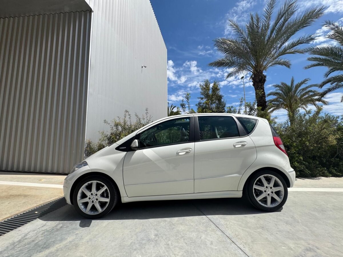 MERCEDES-BENZ CLASE A 200 cdi  avantgarde