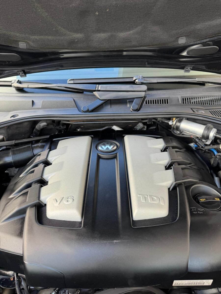 VOLKSWAGEN TOUAREQ 3.0 TDI V6 