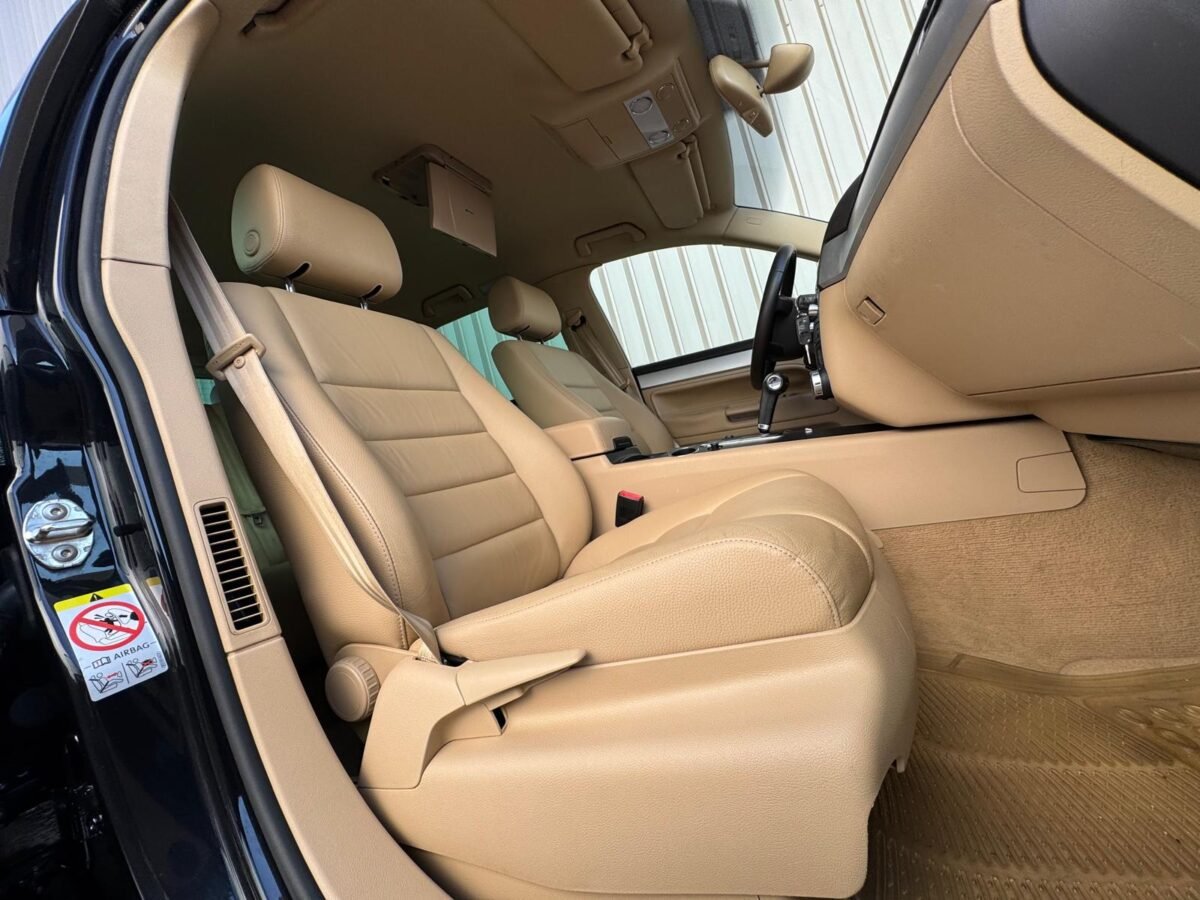 VOLKSWAGEN TOUAREQ 3.0 TDI V6 