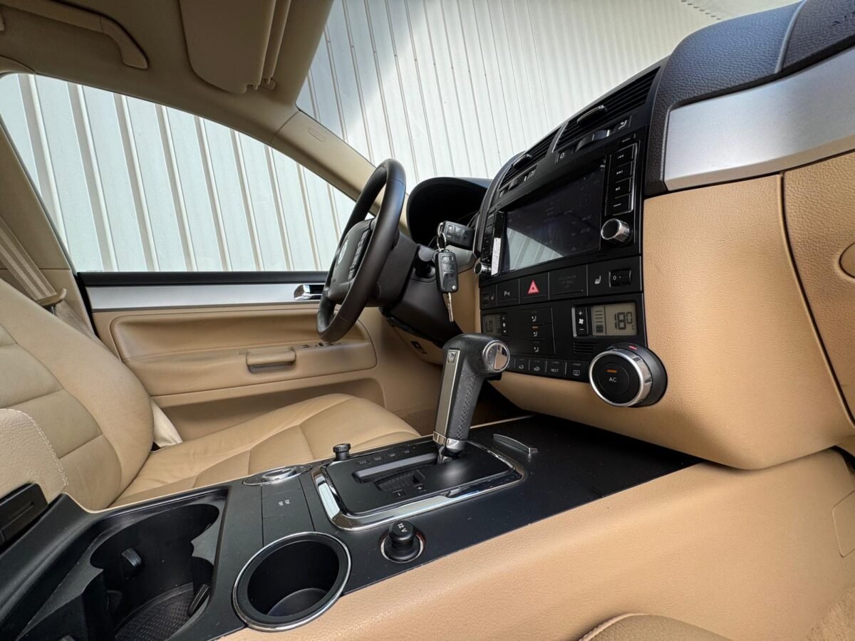 VOLKSWAGEN TOUAREQ 3.0 TDI V6 