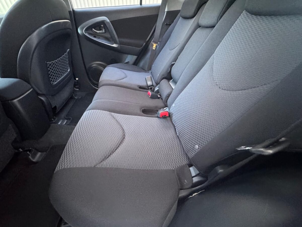 TOYOTA RAV 4 2.0 Life 4x4
