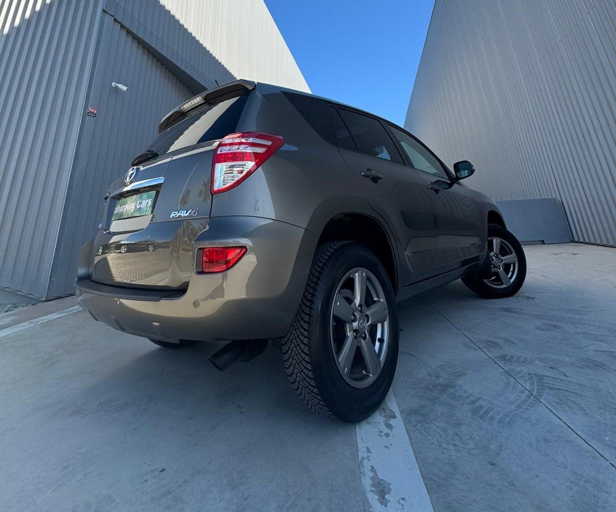 TOYOTA RAV 4 2.0 Life 4x4