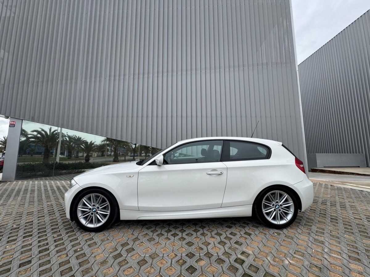 BMW Serie 1 116d M SPORT