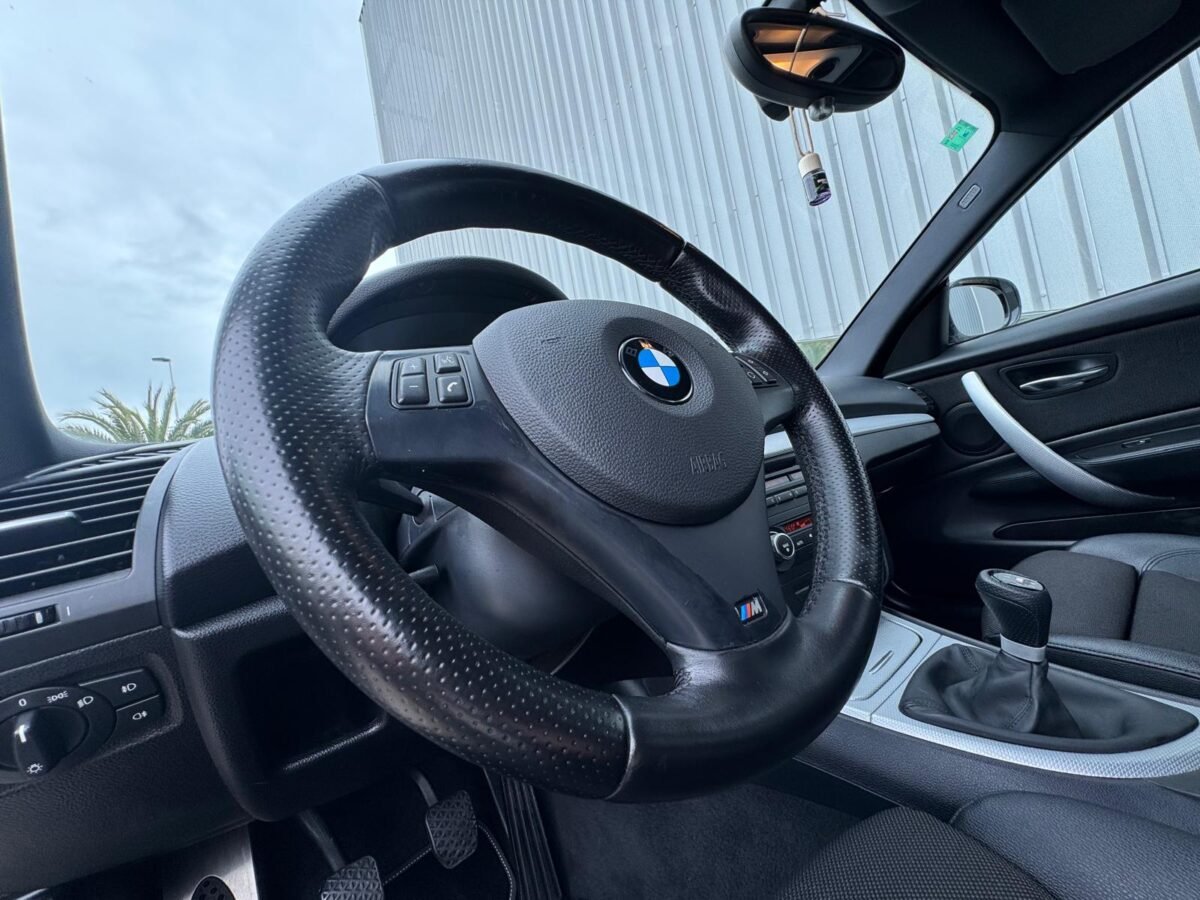 BMW Serie 1 116d M SPORT