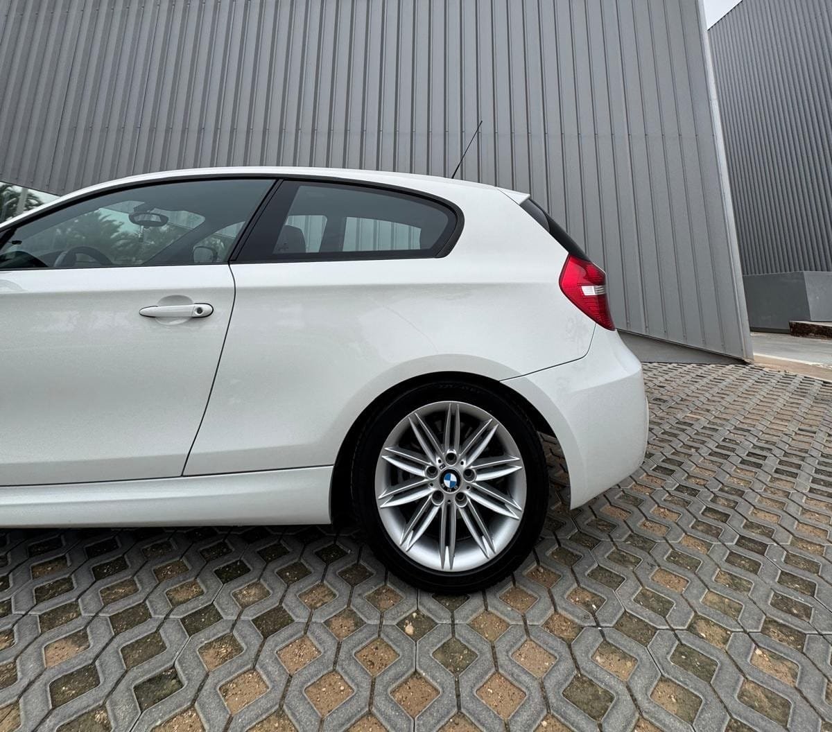 BMW Serie 1 116d M SPORT