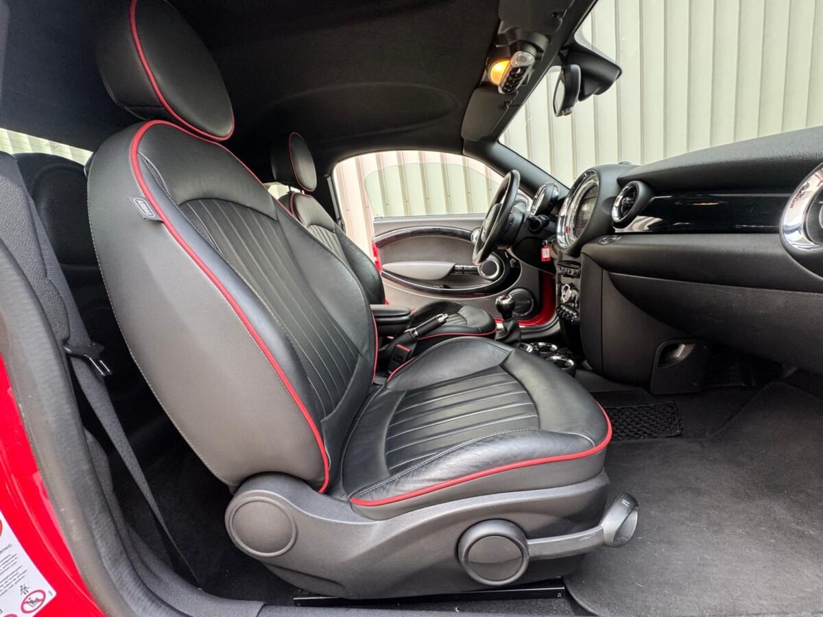 MINI Cooper coupe 2.0 sd 