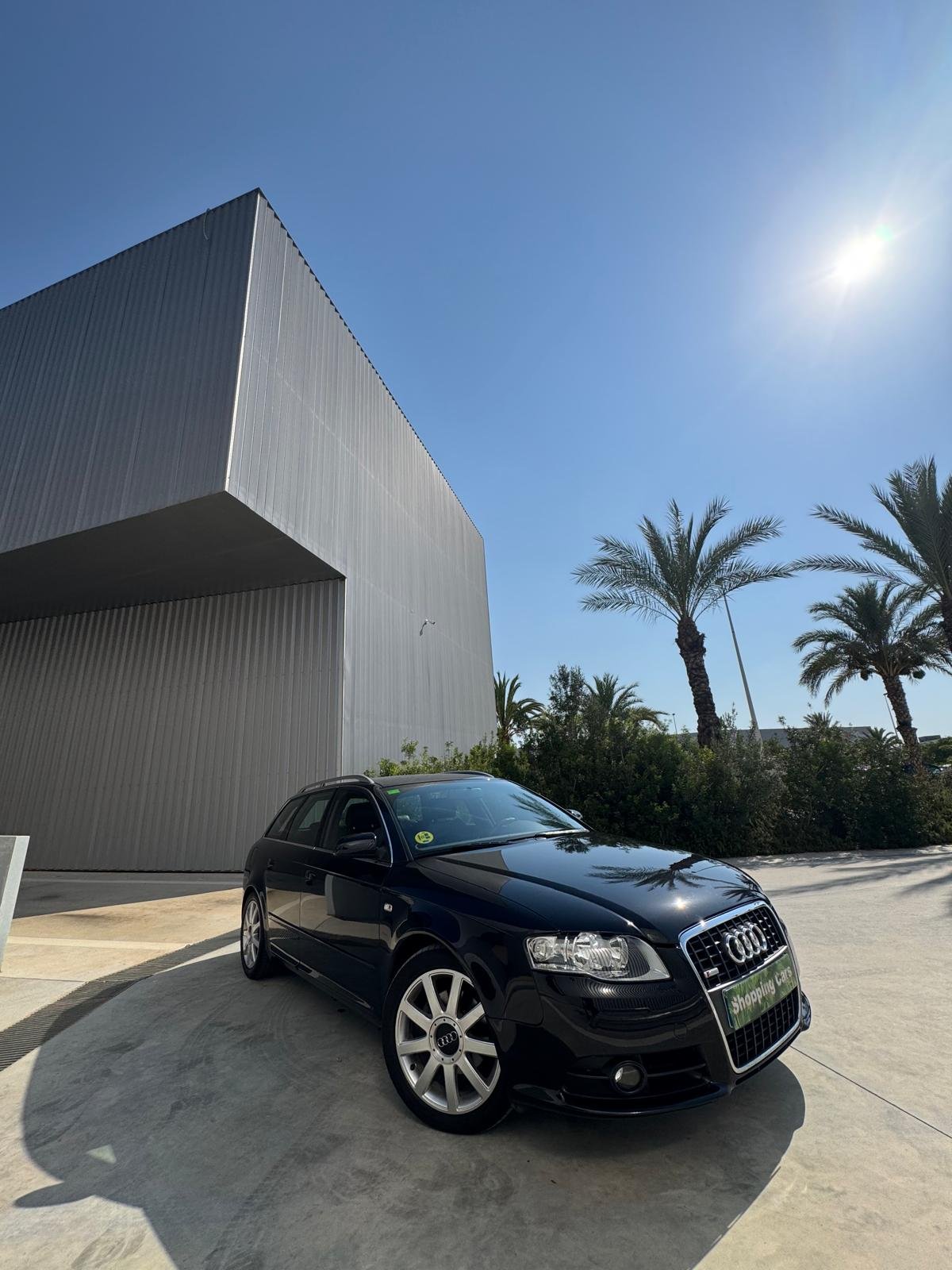 AUDI A4 2.0 tdi s-line 