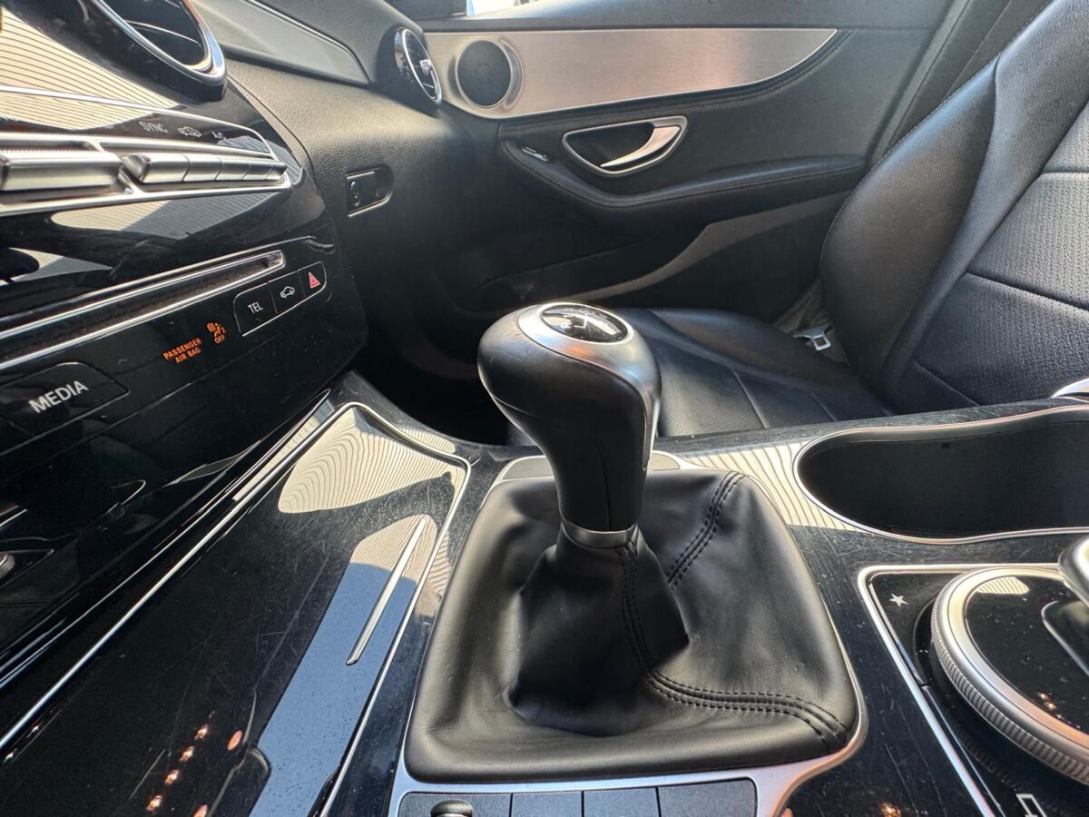 MERCEDES-BENZ C