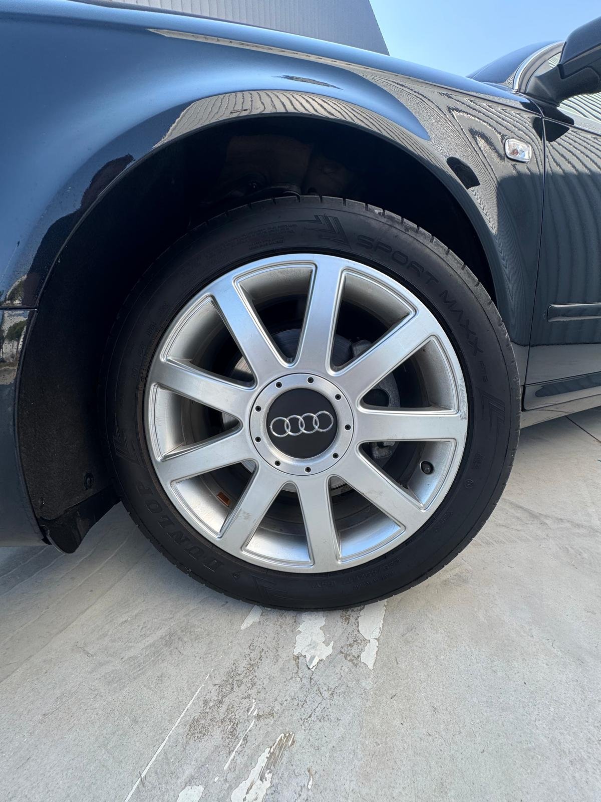AUDI A4 2.0 tdi s-line 