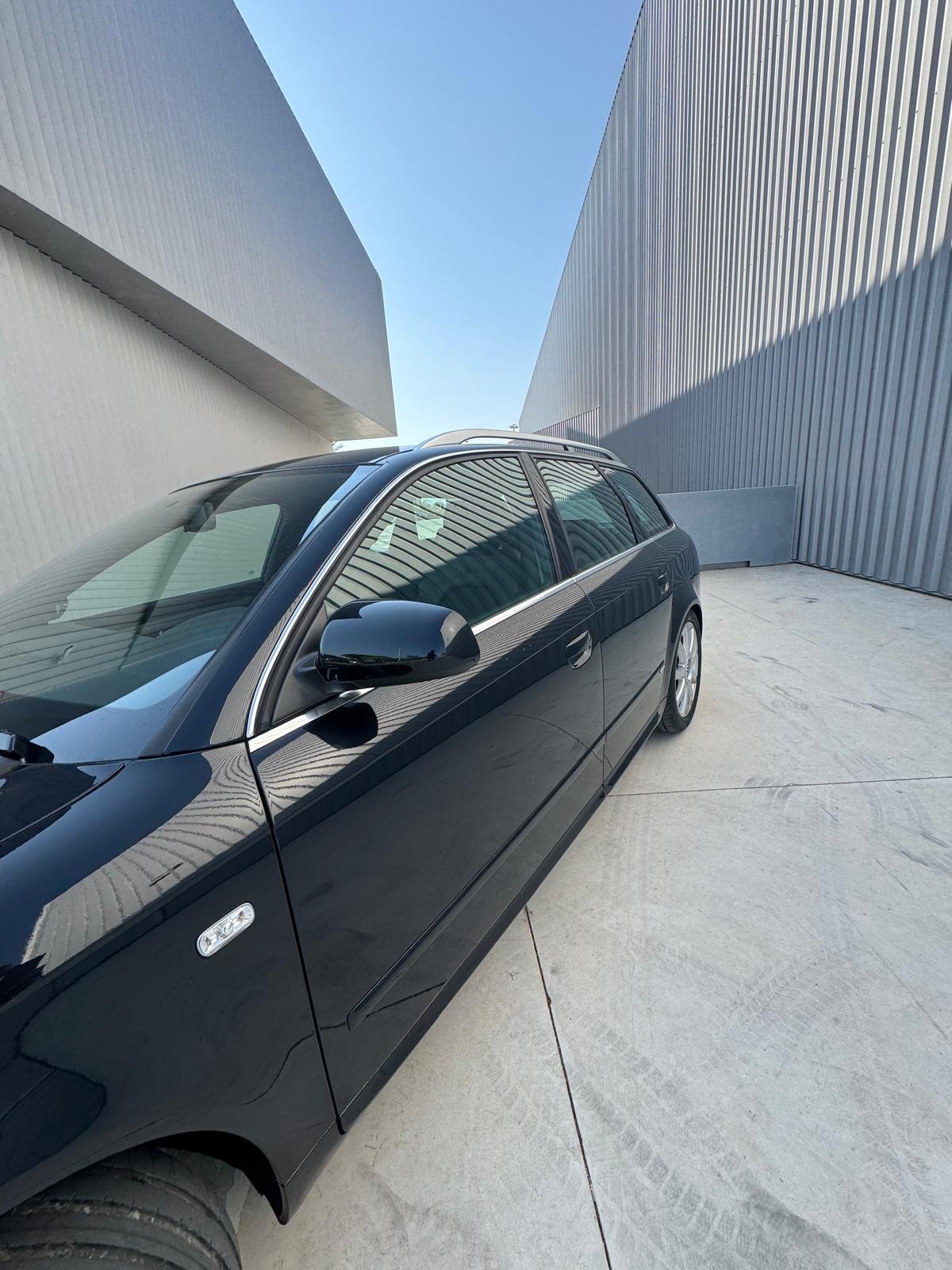 AUDI A4 2.0 tdi s-line 