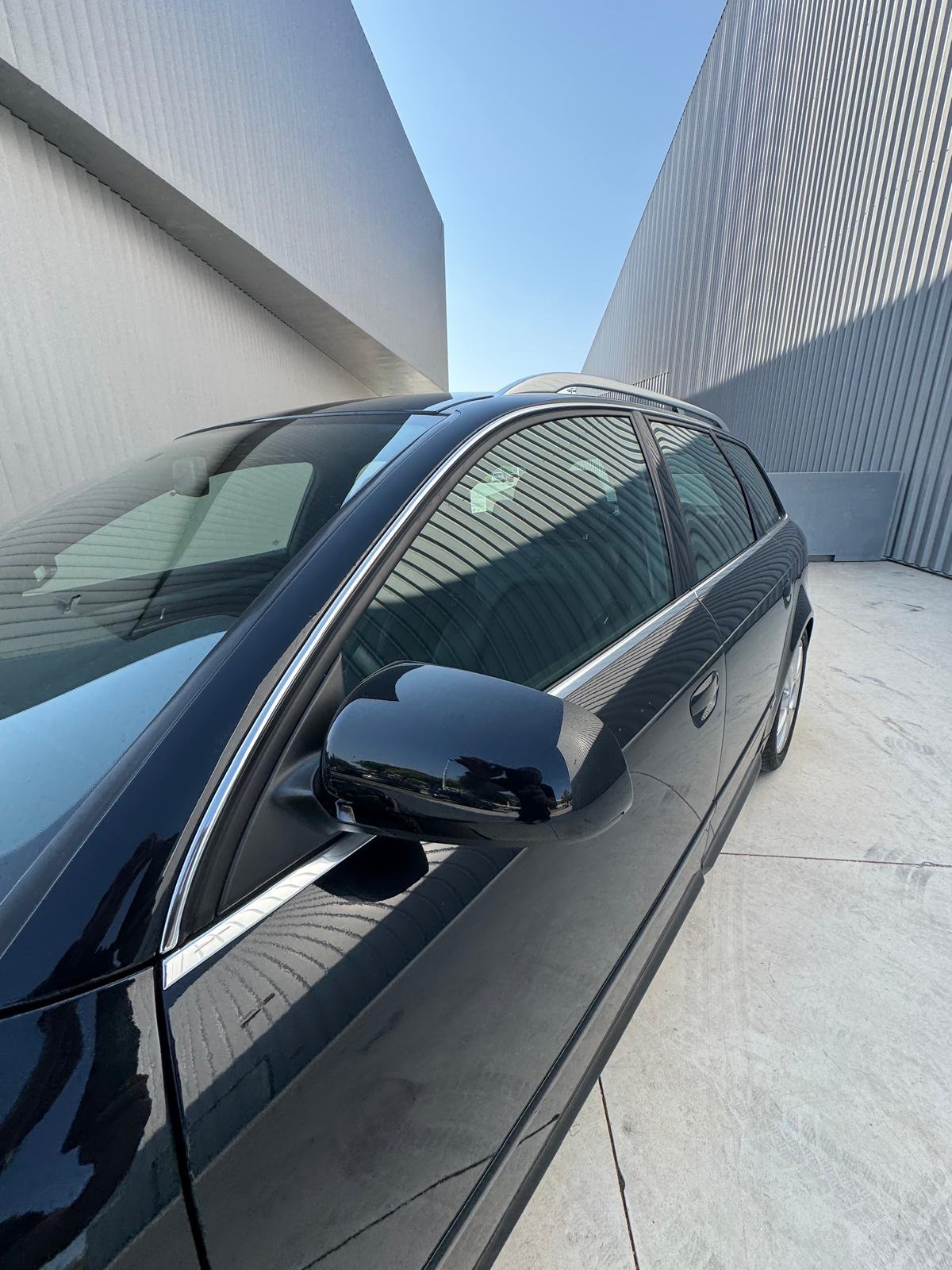 AUDI A4 2.0 tdi s-line 