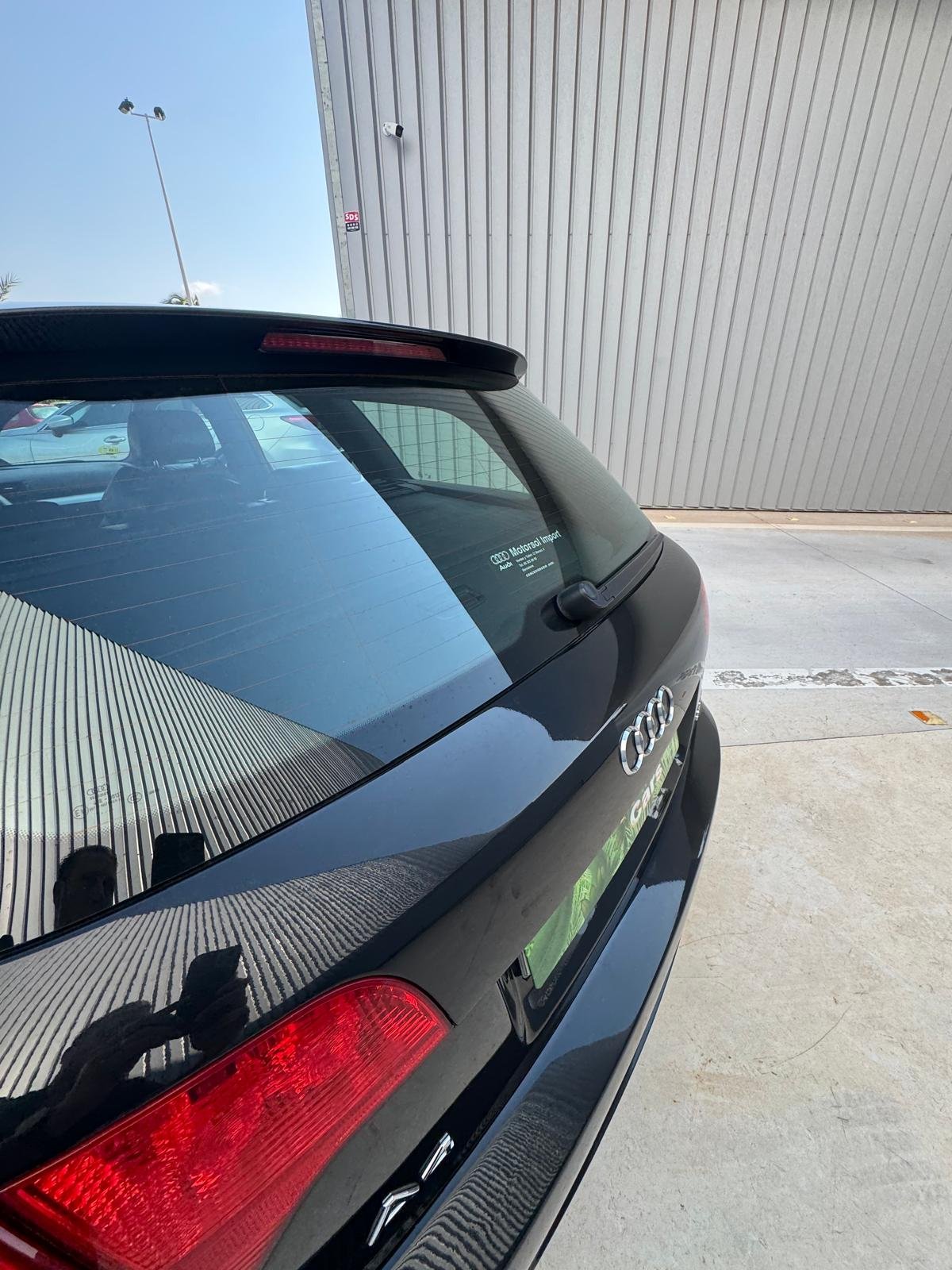 AUDI A4 2.0 tdi s-line 