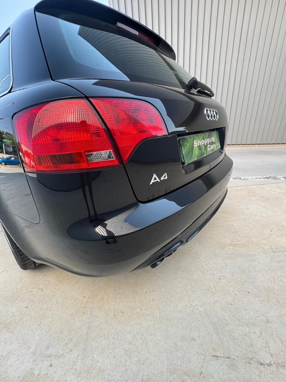 AUDI A4 2.0 tdi s-line 