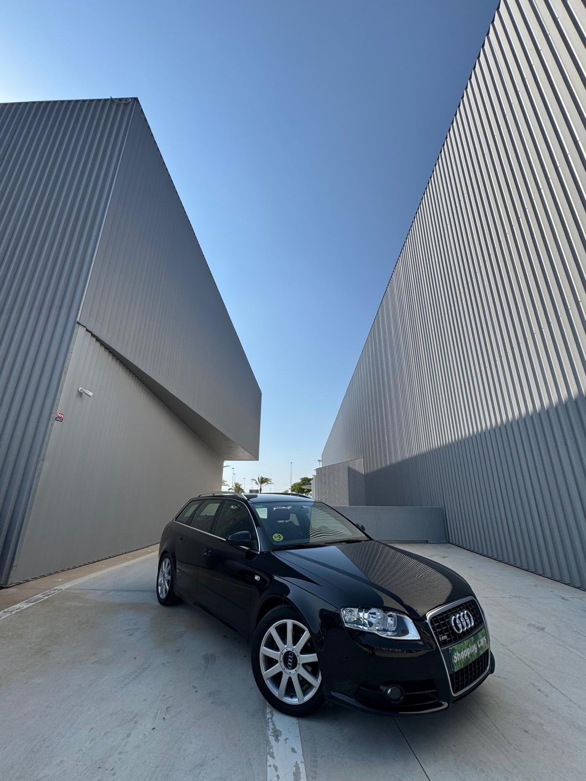 AUDI A4 2.0 tdi s-line 
