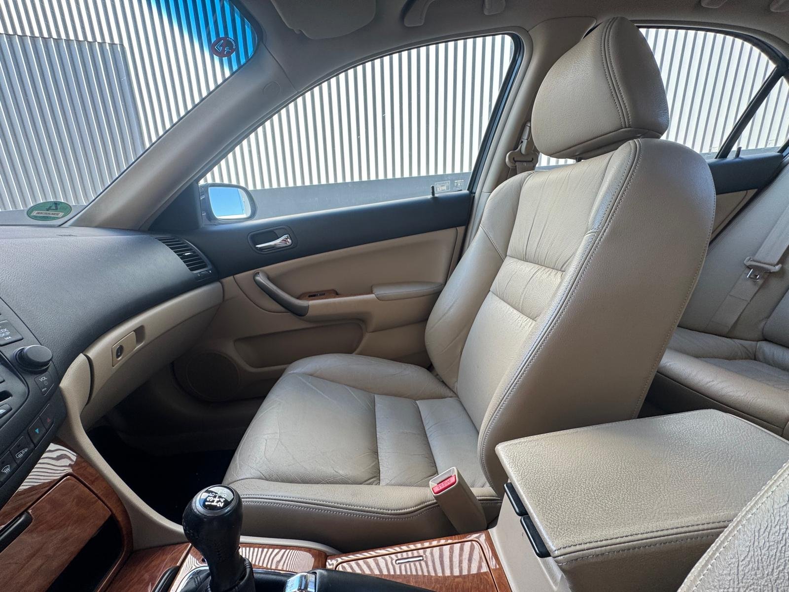 HONDA accord 2.2