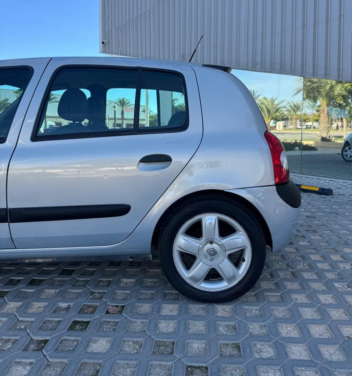 RENAULT clio 1.5 diesel