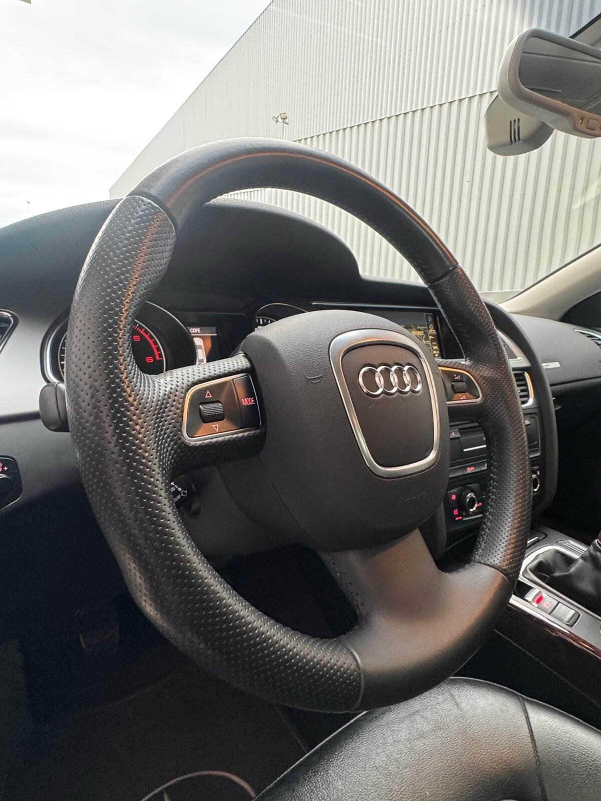 AUDI A5 2.0tdi 170cv
