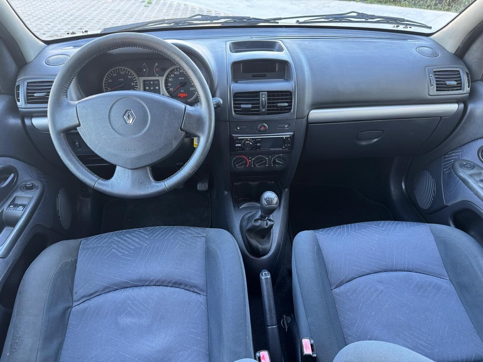 RENAULT clio 1.5 diesel