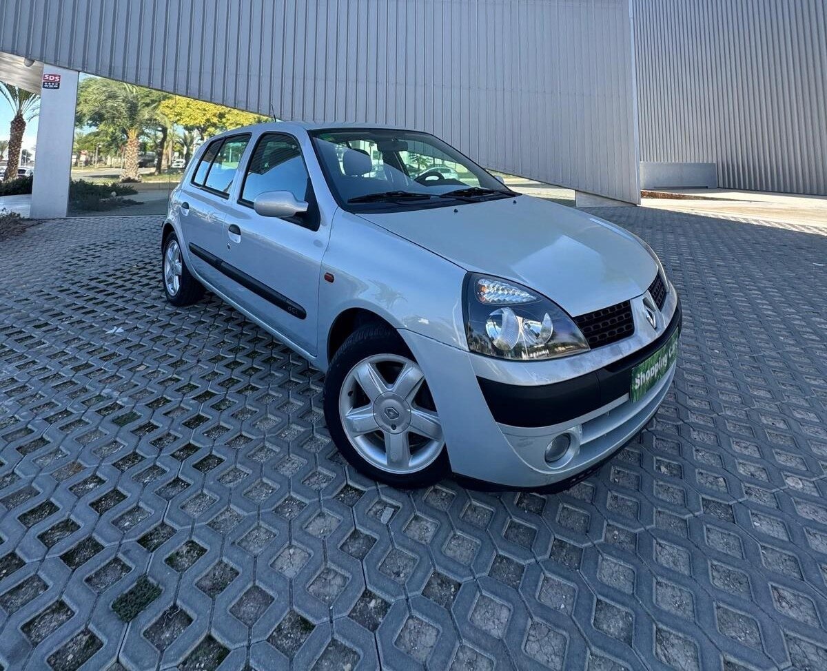 RENAULT clio 1.5 diesel